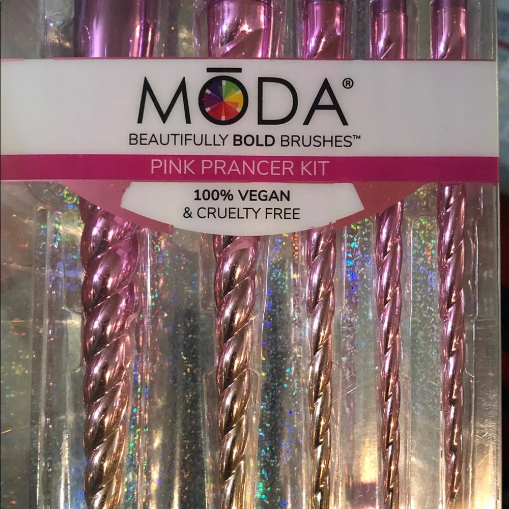 5piece metallic pink prancer spiral wand‎ makeup brush set new
